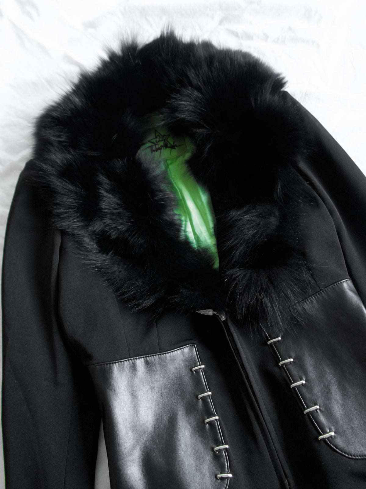 + Vintage Thierry Mugler blazer +