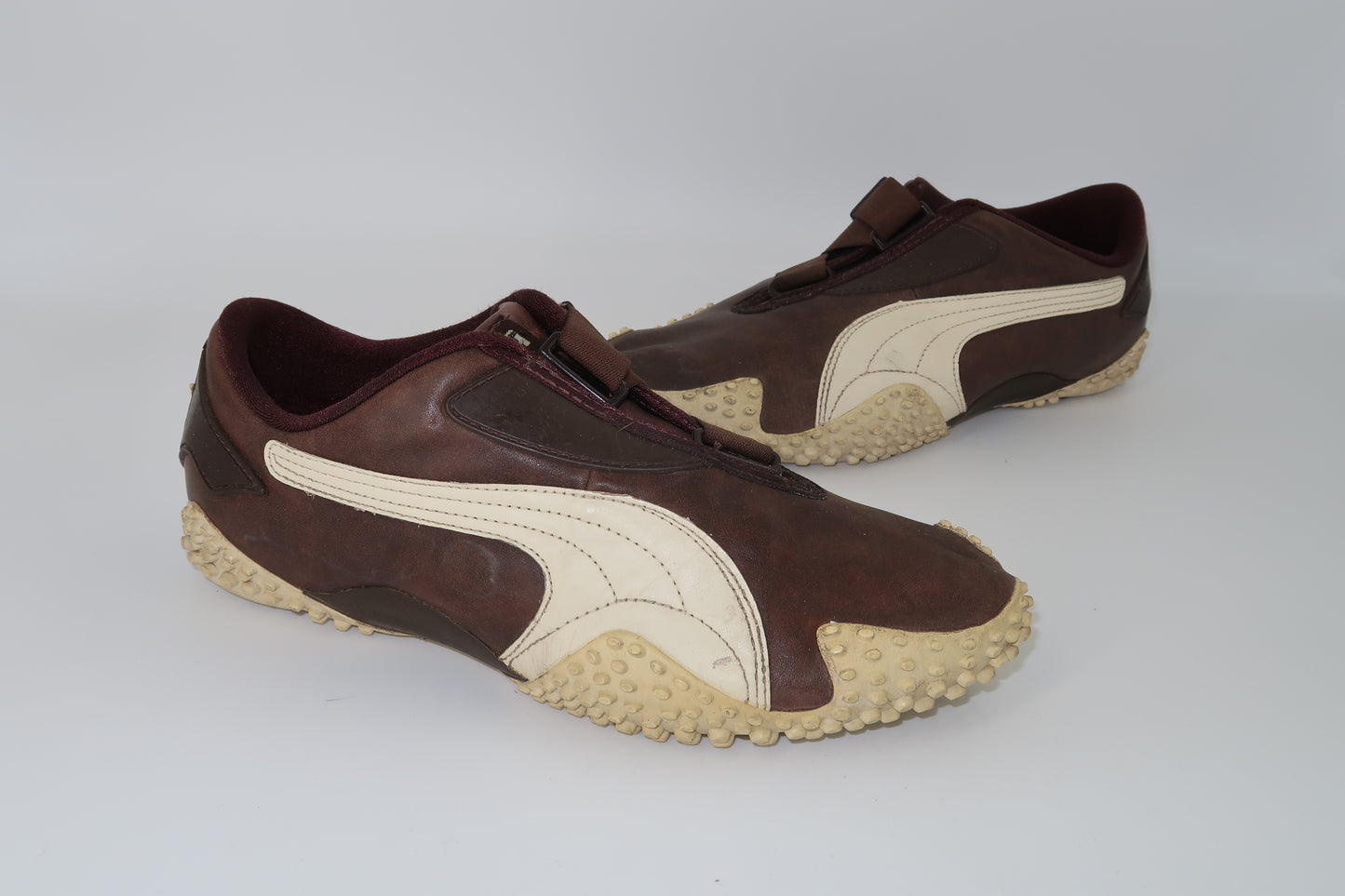 + Vintage Leather Puma shoes +