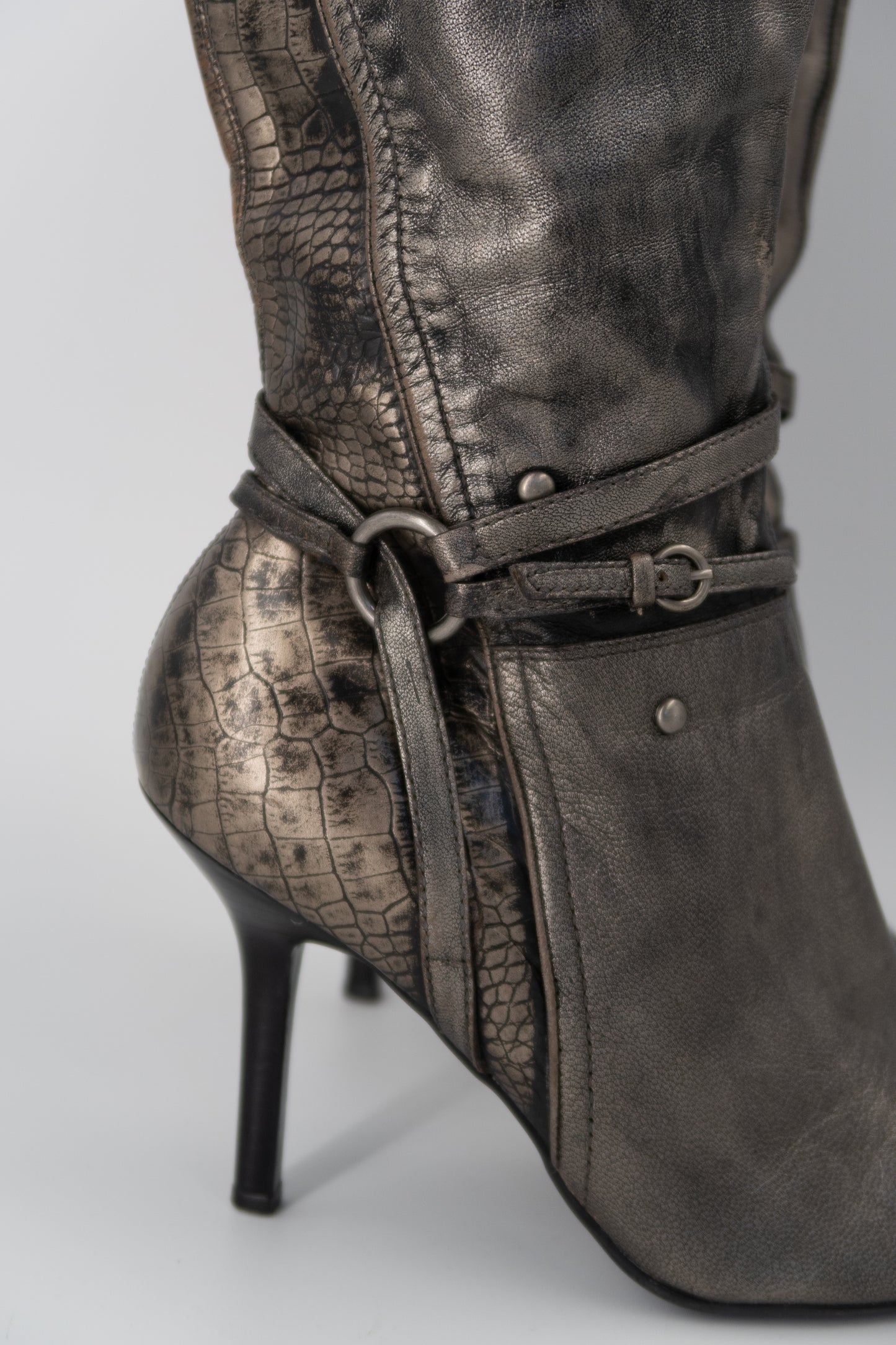 + Vintage bronze heel boots +
