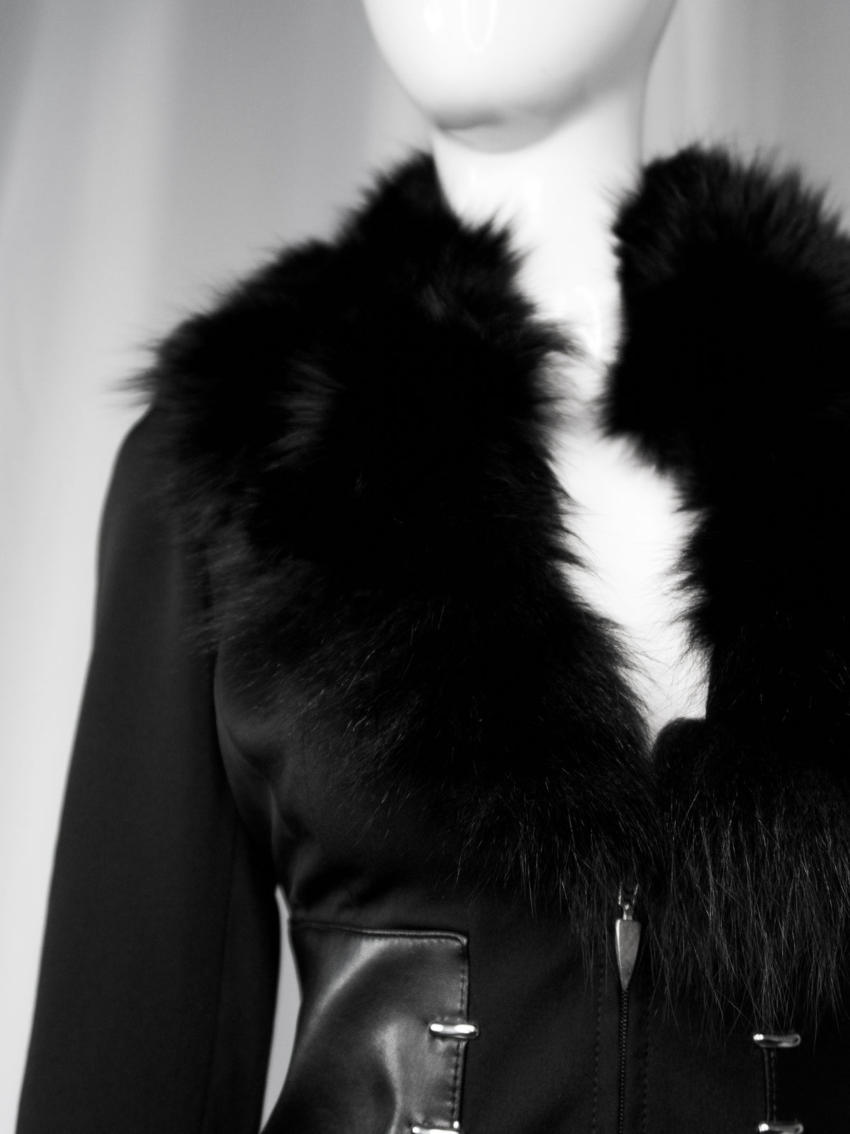 + Vintage Thierry Mugler blazer +