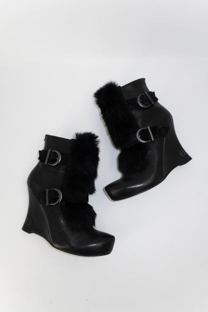 + Vintage wedged boots +