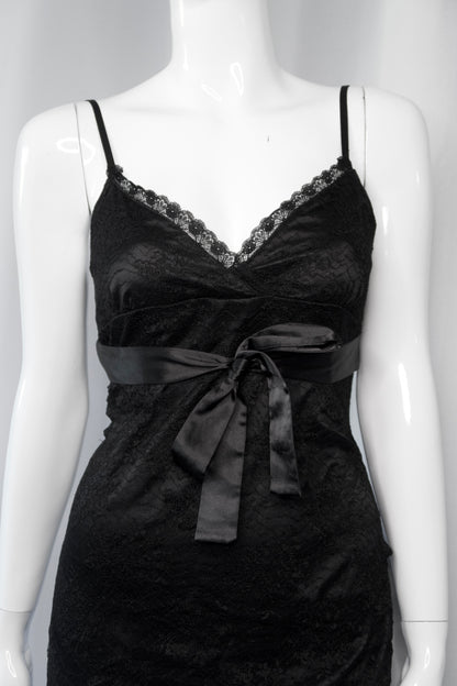 + Mini lace dress +