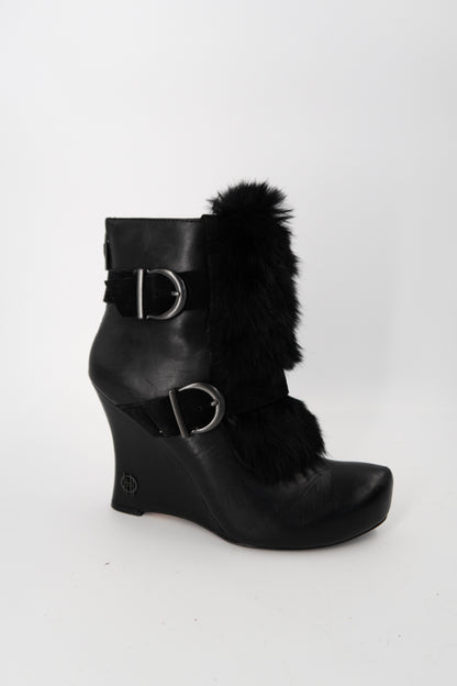 + Vintage wedged boots +