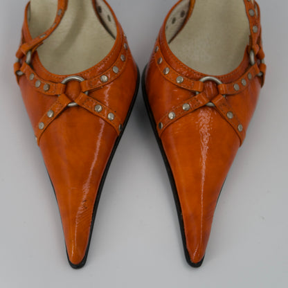 + Vintage pointed heels +