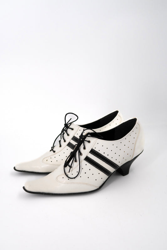 + Vintage sporty shoes +