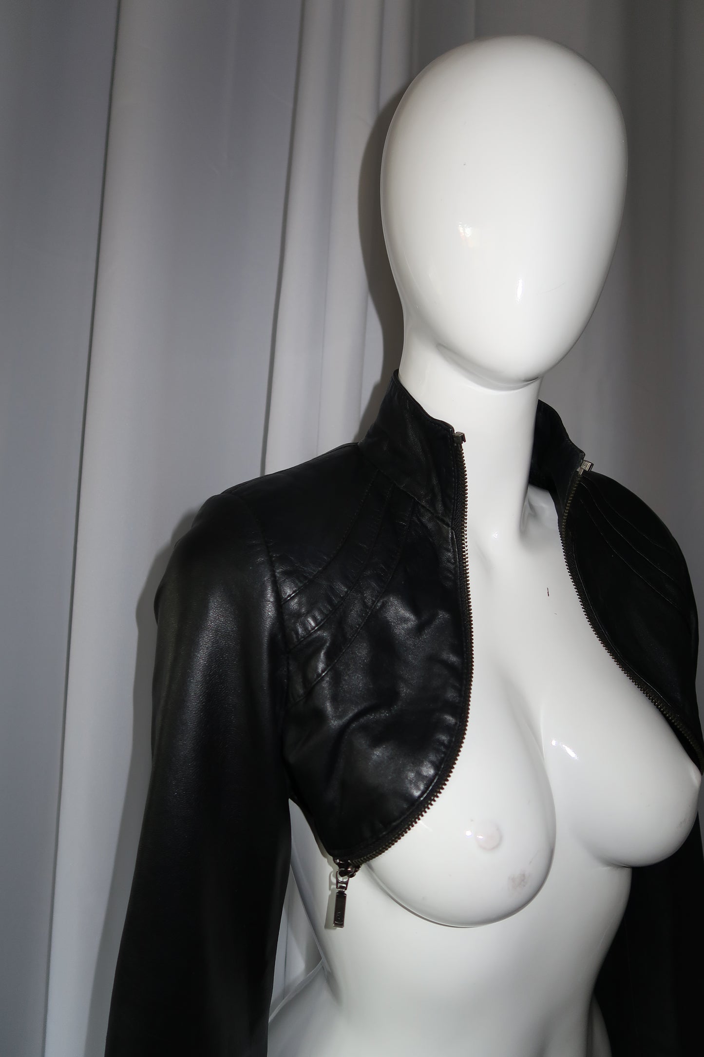 + 3-piece leather jacket +