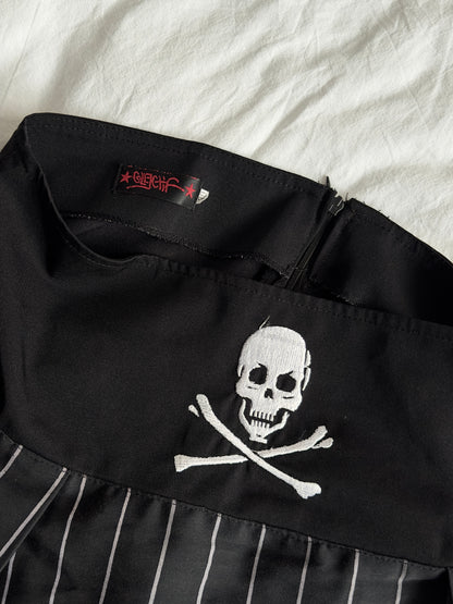 + Skull skirt +