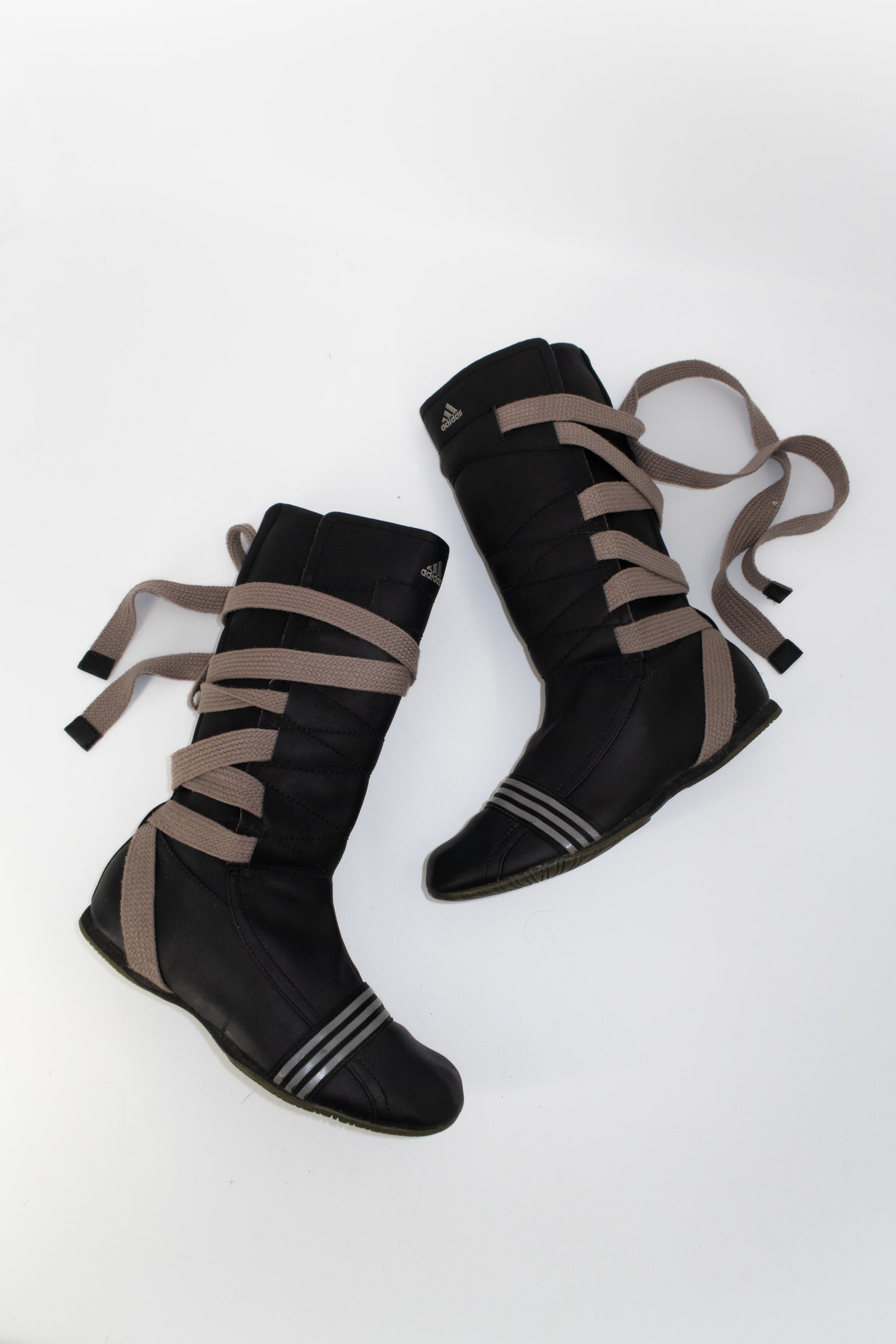 + Vintage Adidas boxing boots +