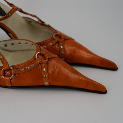 + Vintage pointed heels +