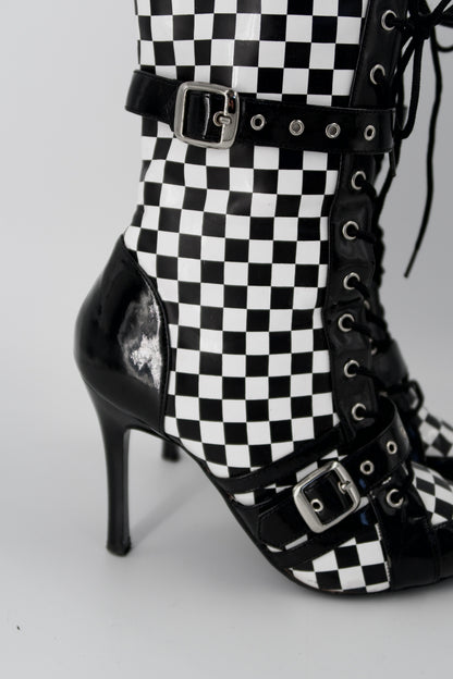 + Vintage checkered boots +
