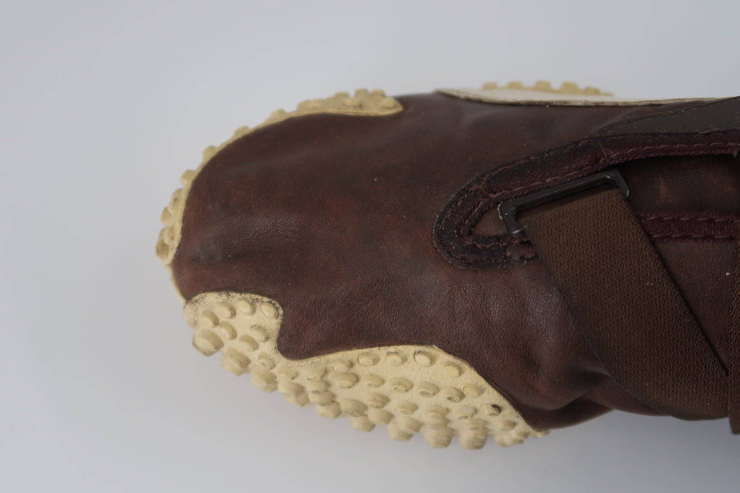 + Vintage Leather Puma shoes +