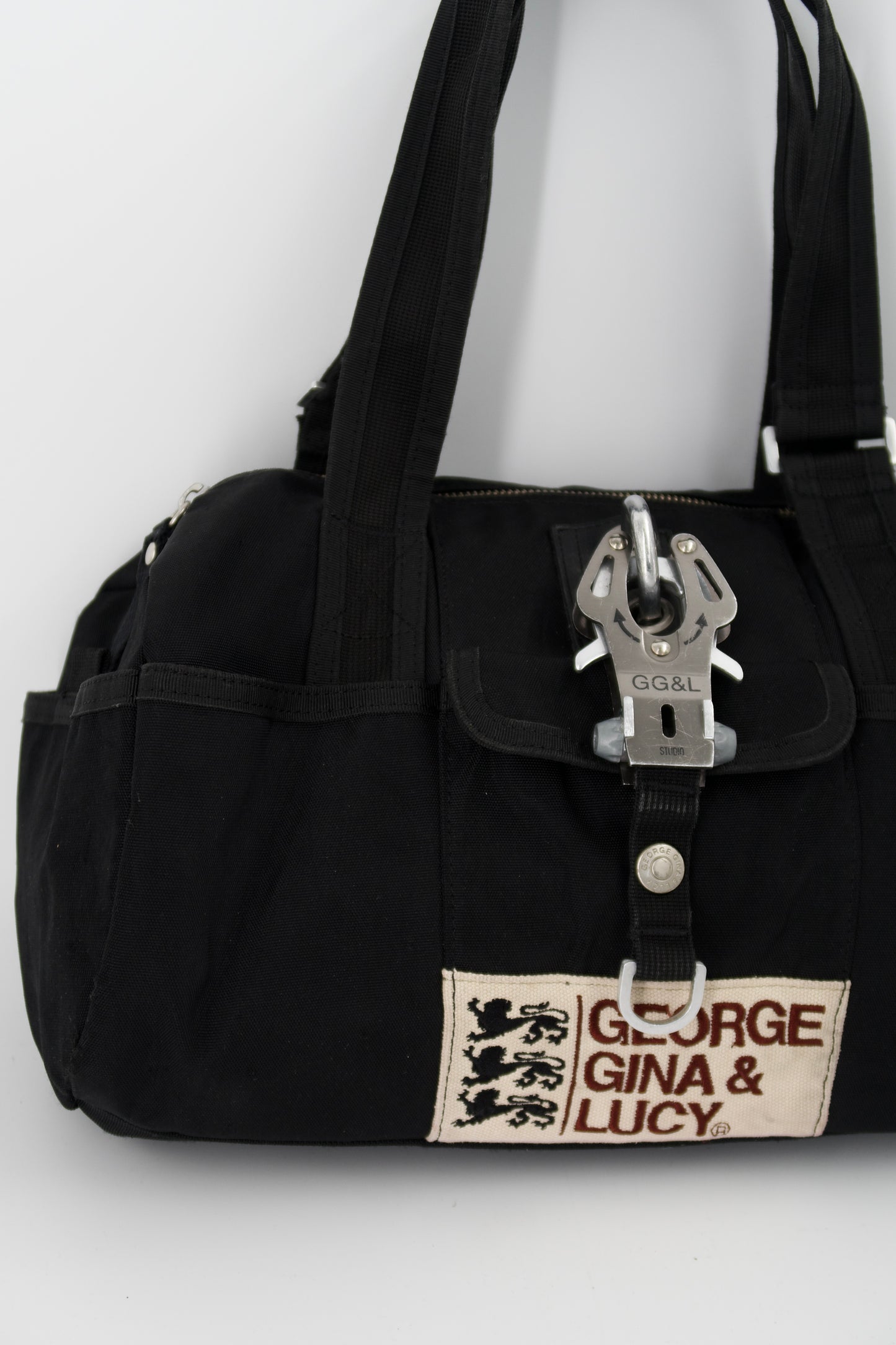 + Black GGL shoulder bag +