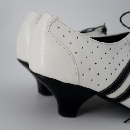 + Vintage sporty shoes +