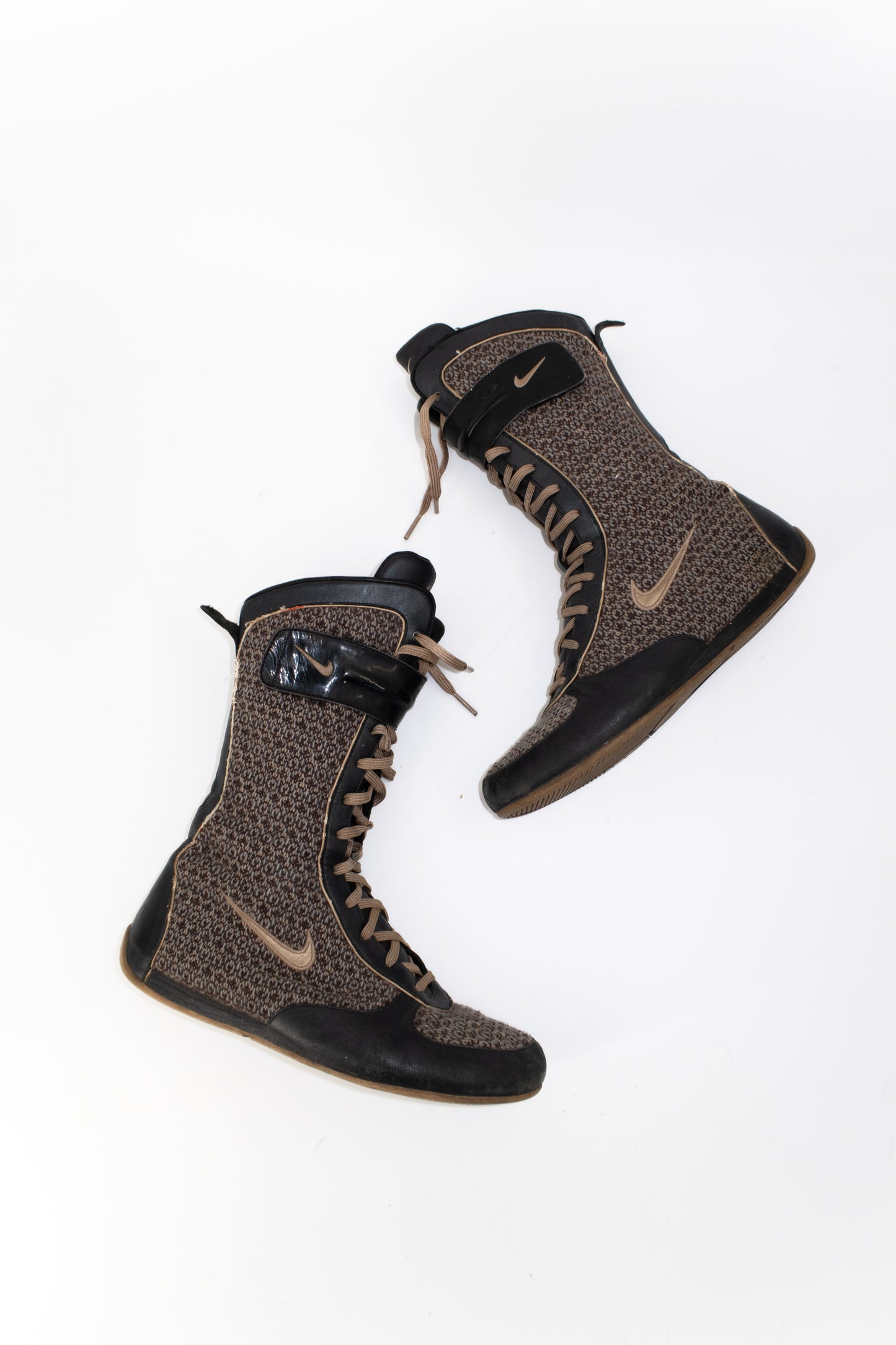+ Nike boxing boots +