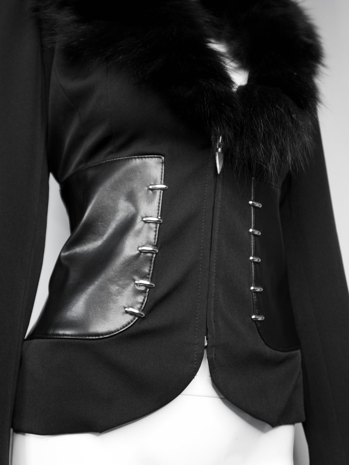 + Vintage Thierry Mugler blazer +