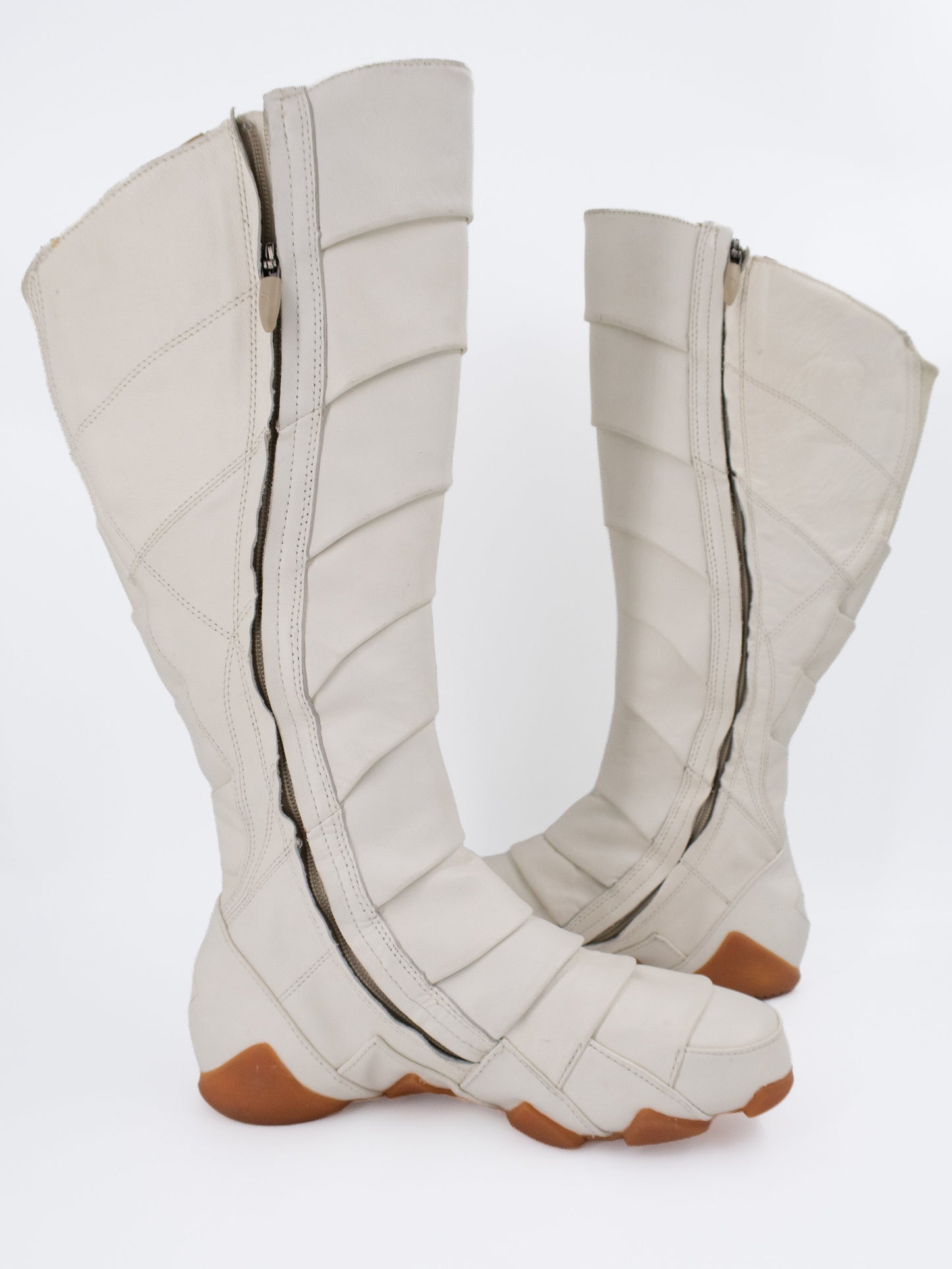 + Puma Satori 2000s boots +