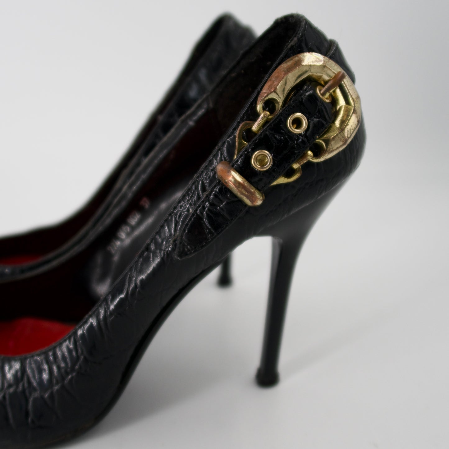 + Vintage pointed heels +