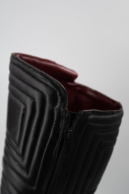 + Vintage leather heel boots +