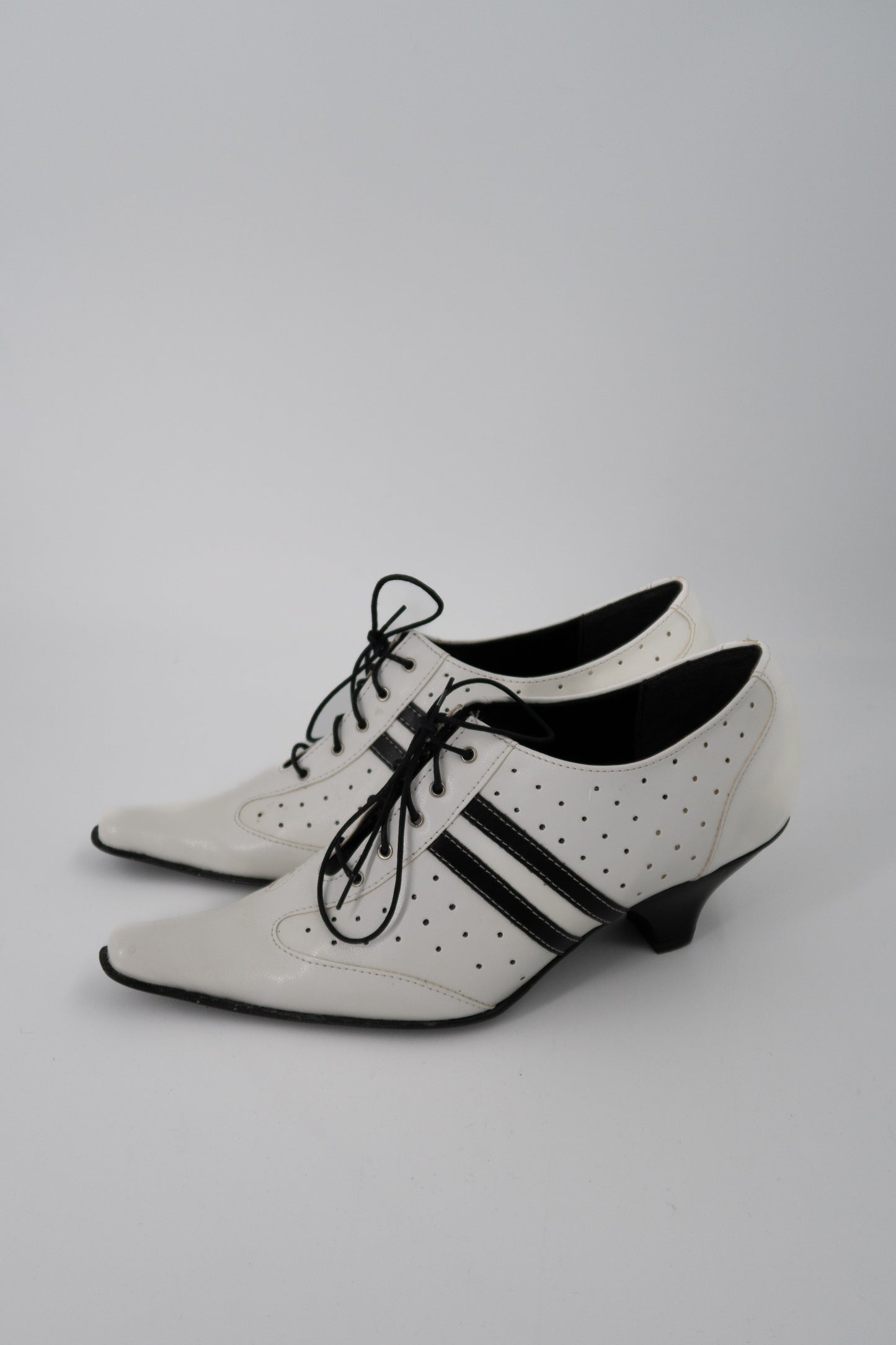 + Vintage sporty shoes +