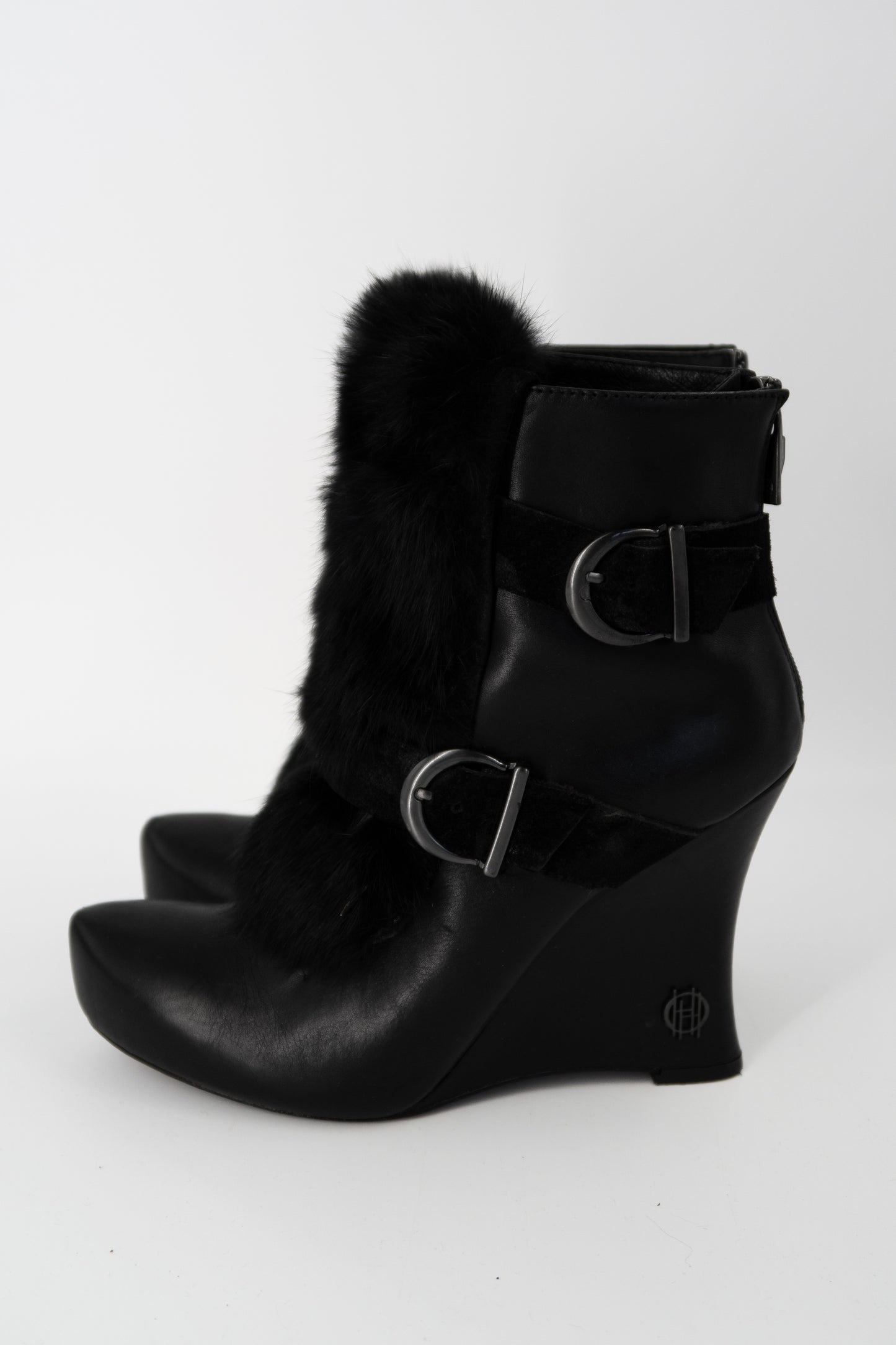 + Vintage wedged boots +