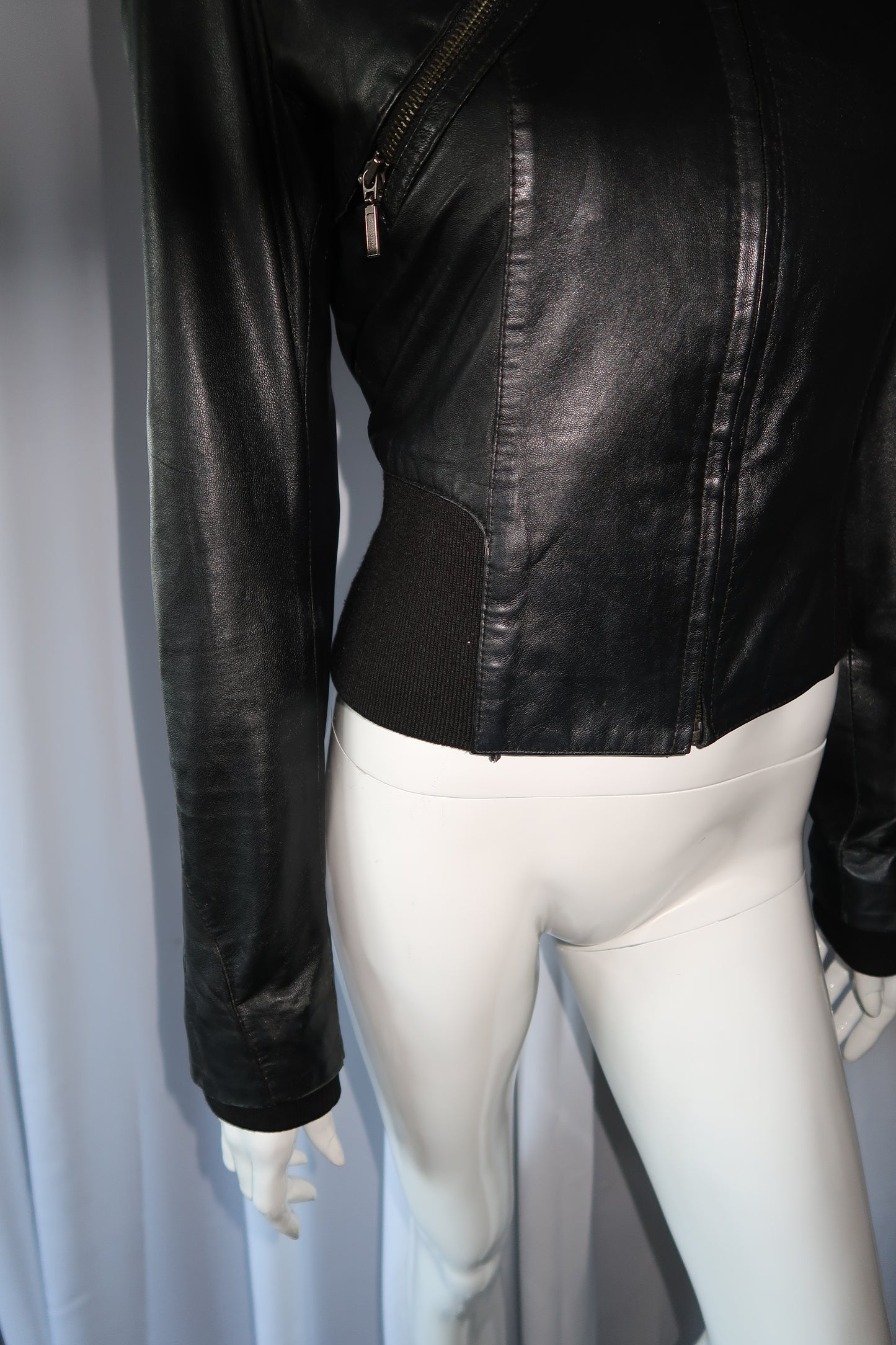 + 3-piece leather jacket +