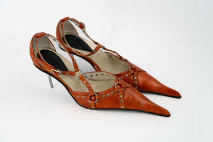 + Vintage pointed heels +