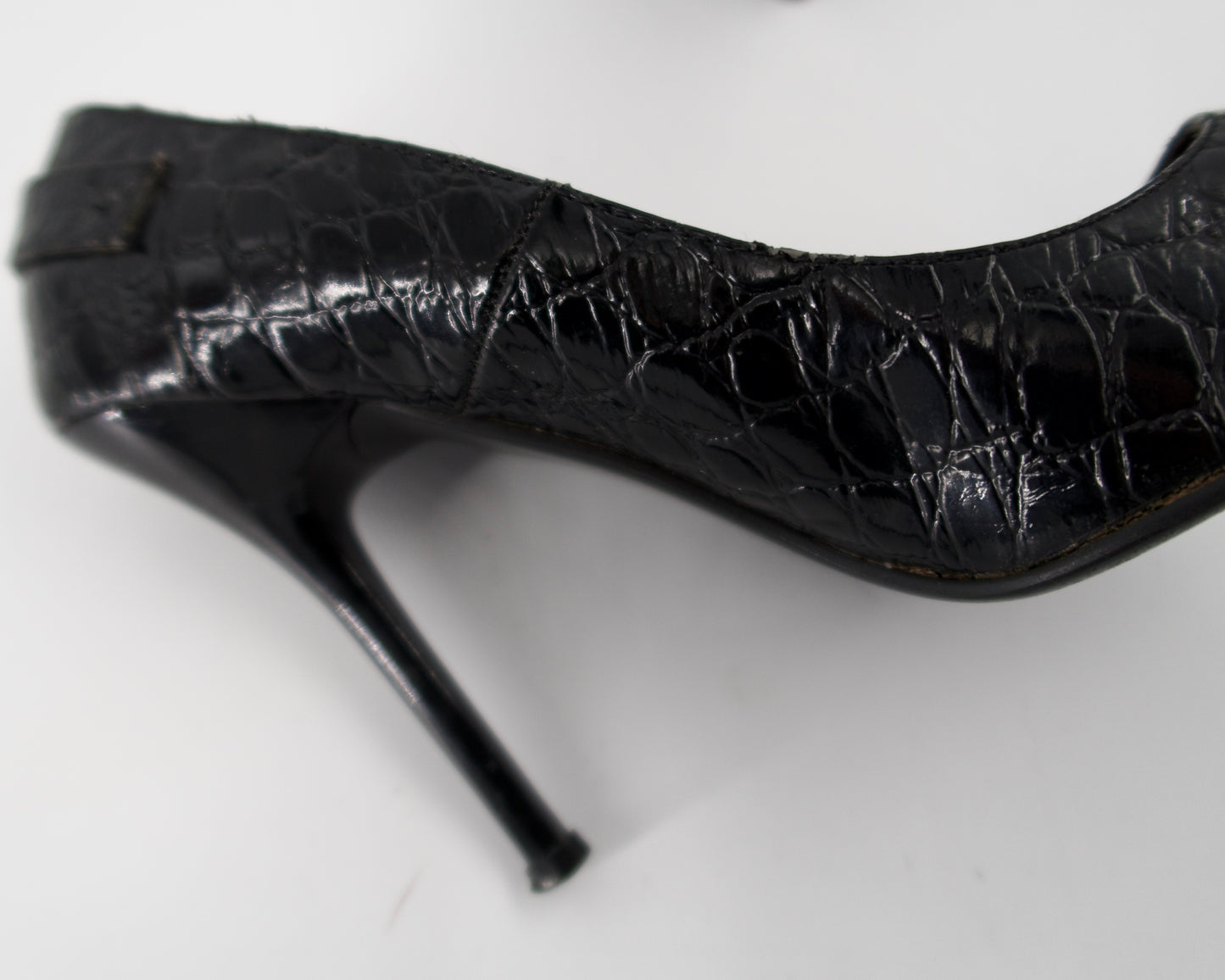 + Vintage pointed heels +