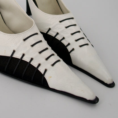 + Sporty pointed heels +