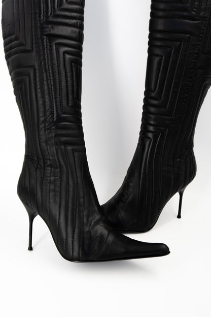 + Vintage leather heel boots +