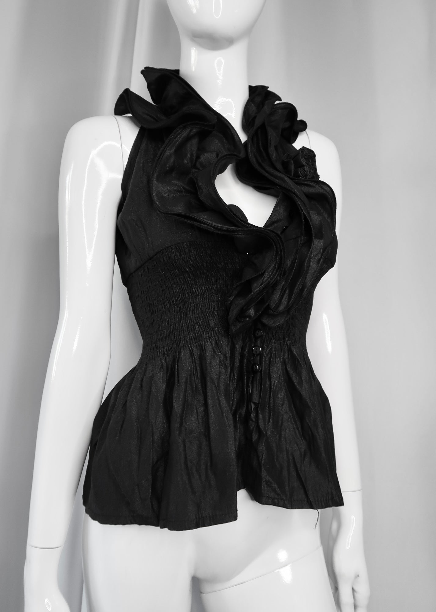 + Ruffle shirt vest +
