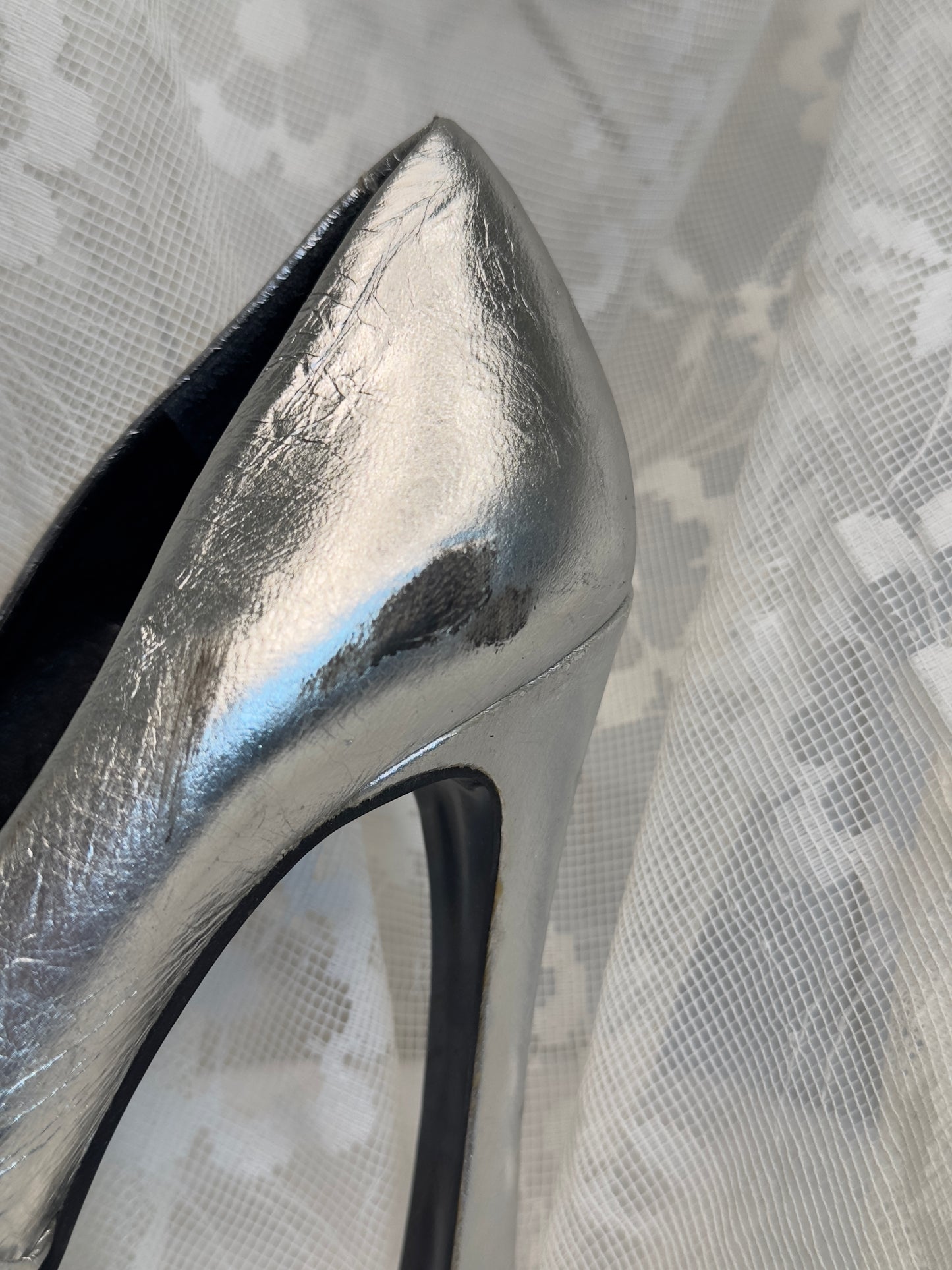 + Buffalo London heels +