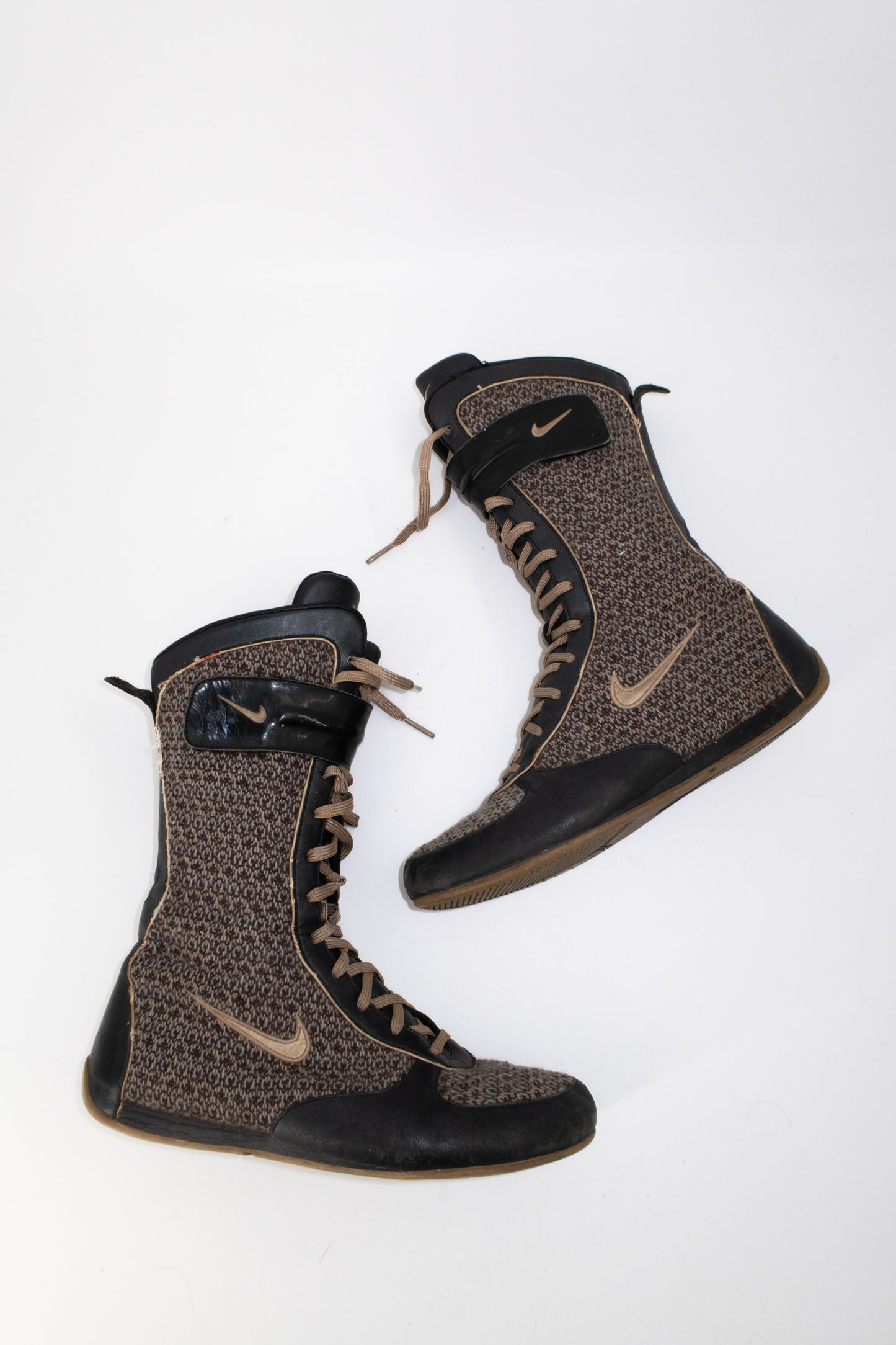+ Nike boxing boots +