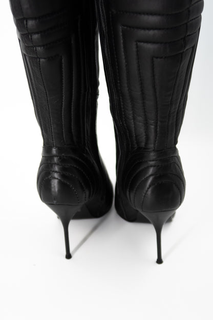 + Vintage leather heel boots +