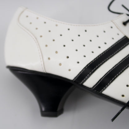 + Vintage sporty shoes +