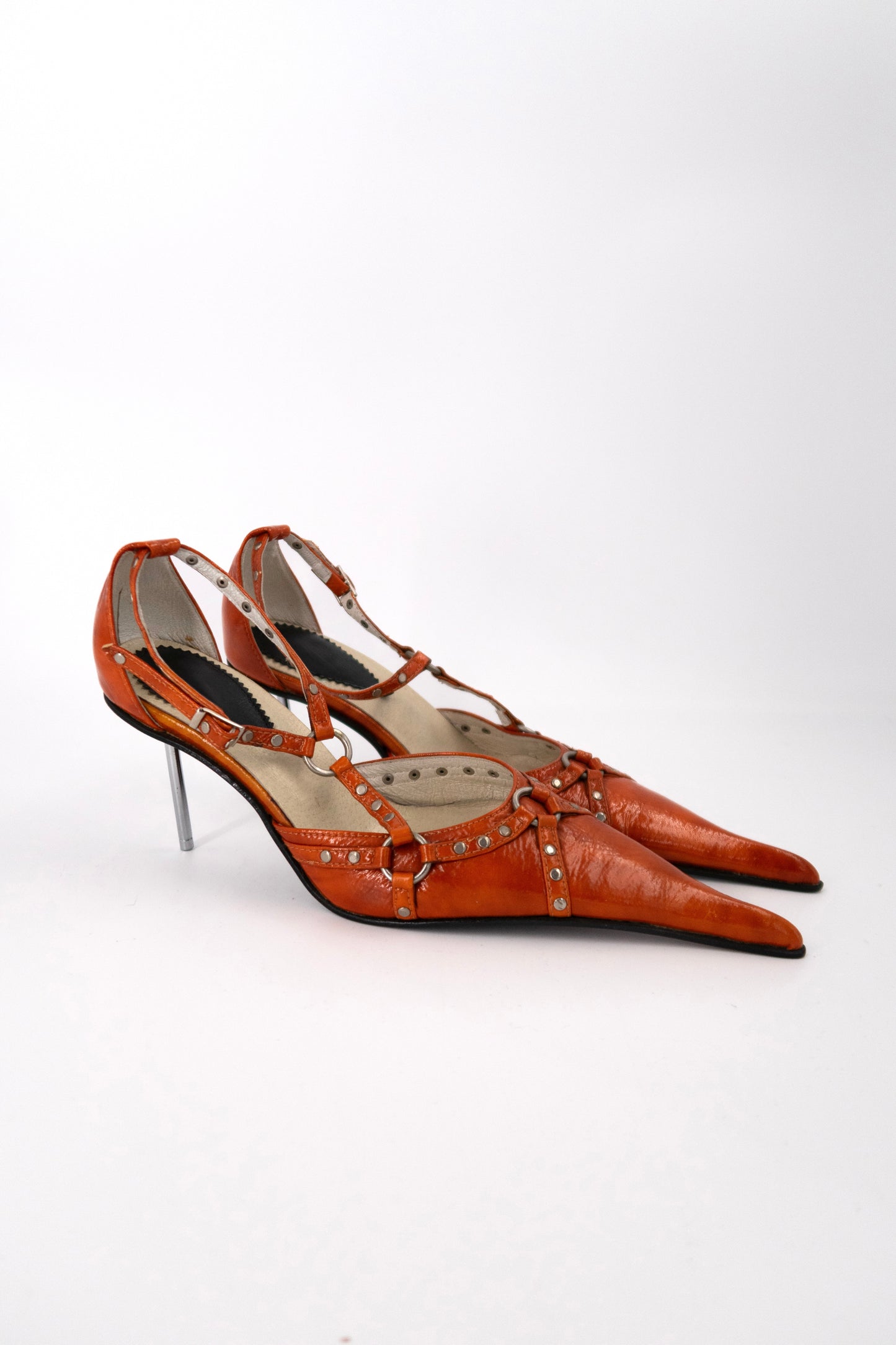 + Vintage pointed heels +