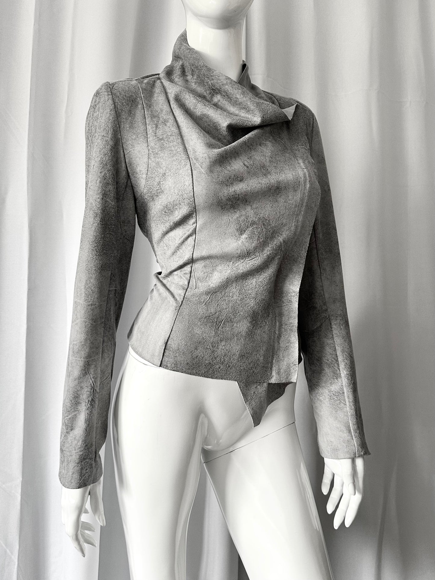 + Asymmetrical jacket +