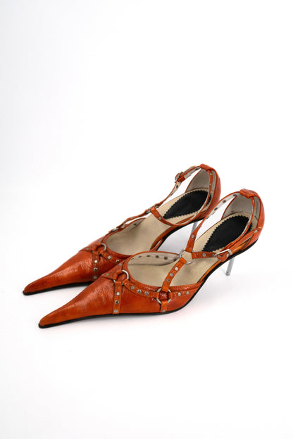+ Vintage pointed heels +