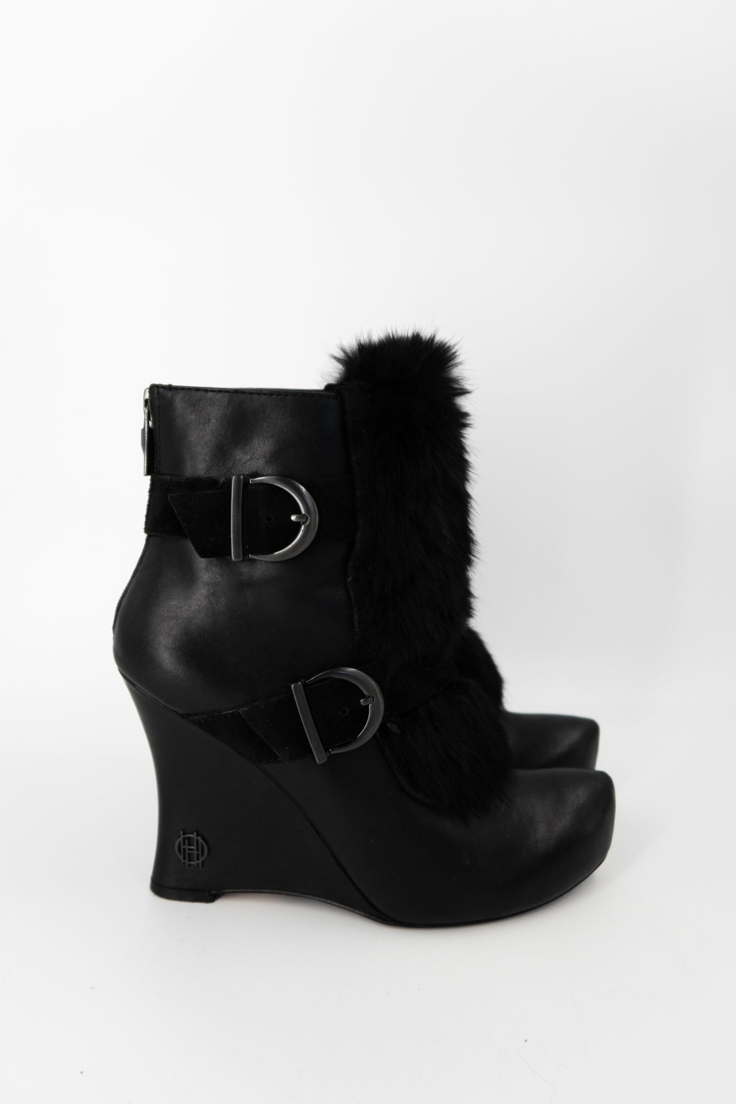 + Vintage wedged boots +