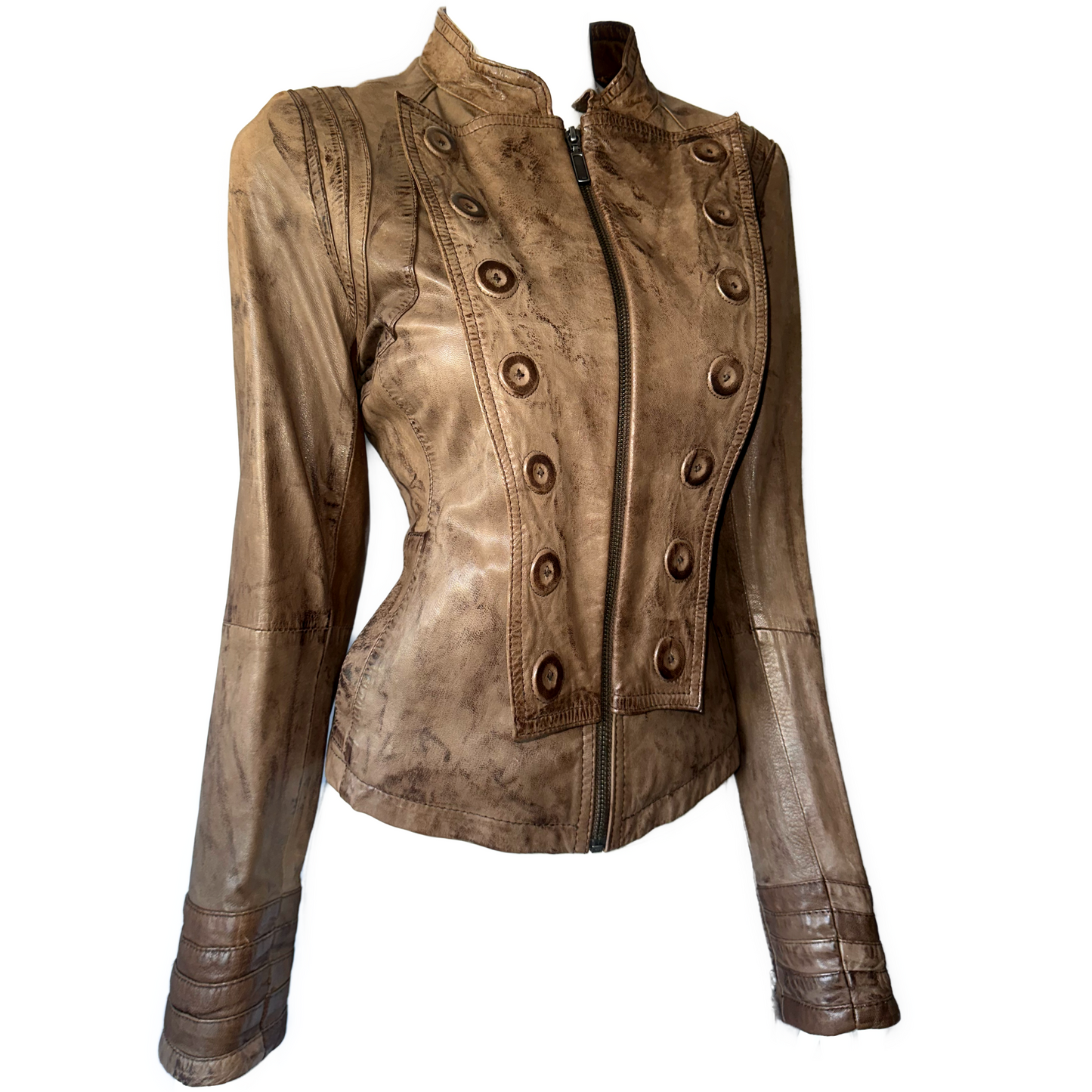 + Buttoning leather jacket +