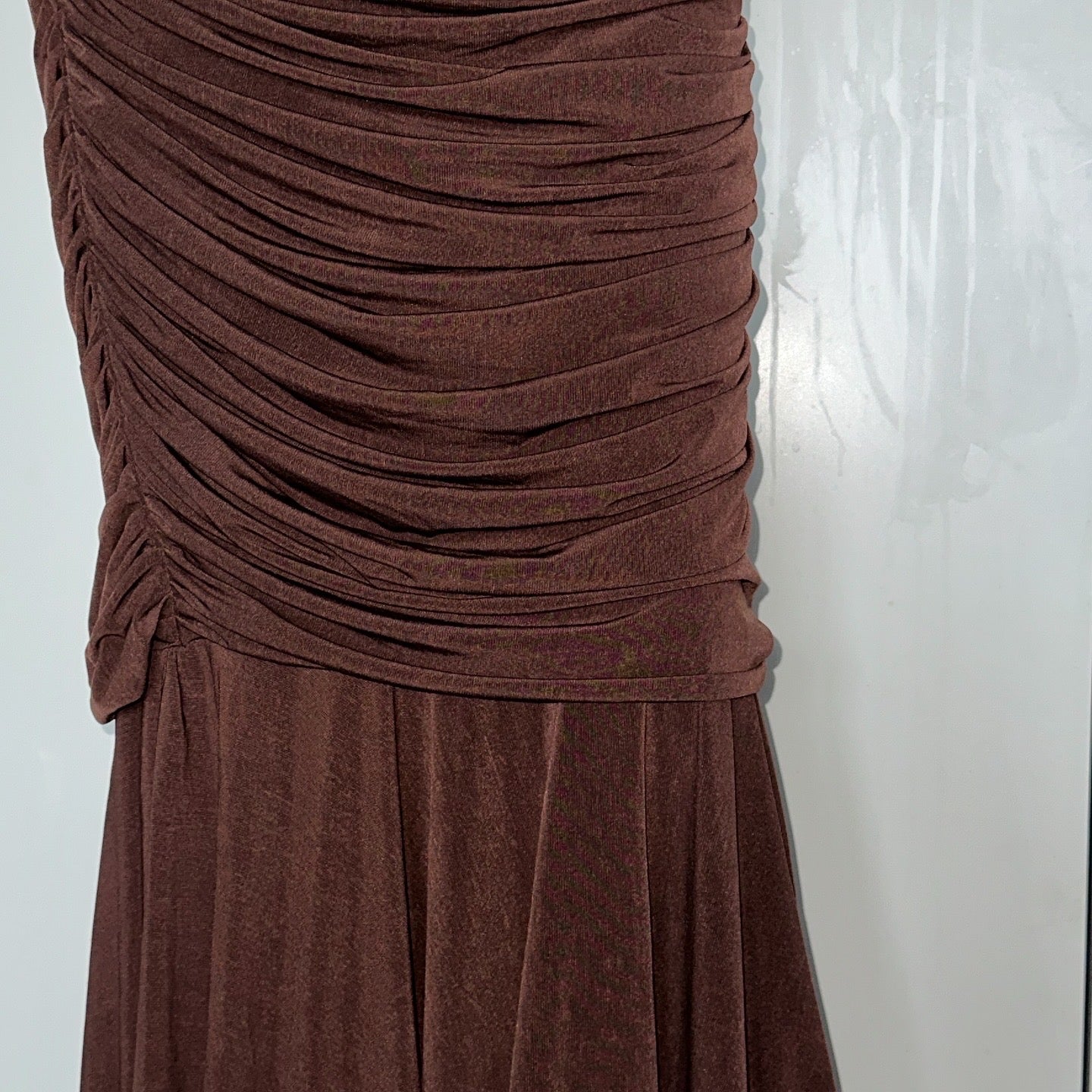 + Long drapery skirt +