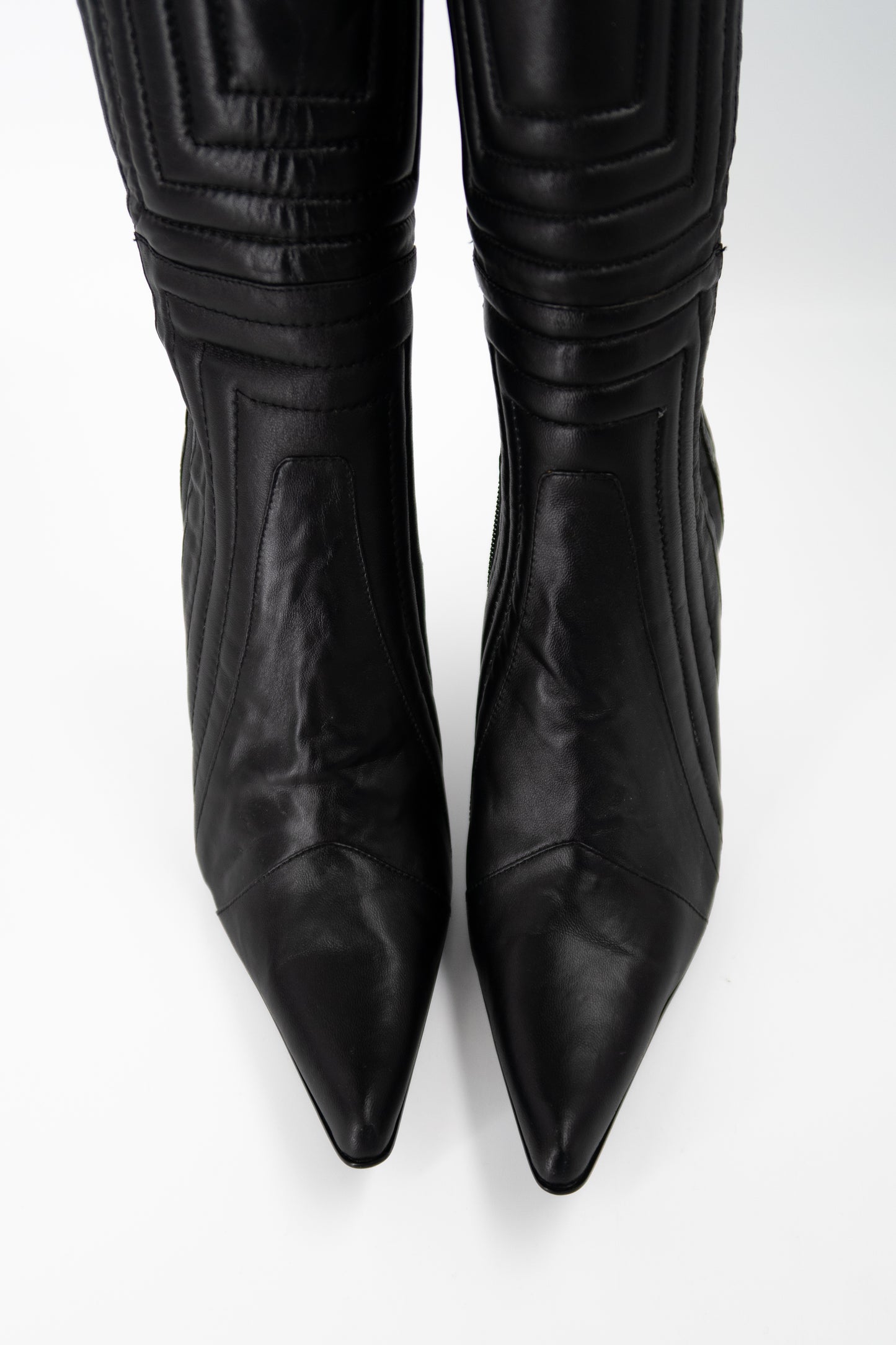 + Vintage leather heel boots +