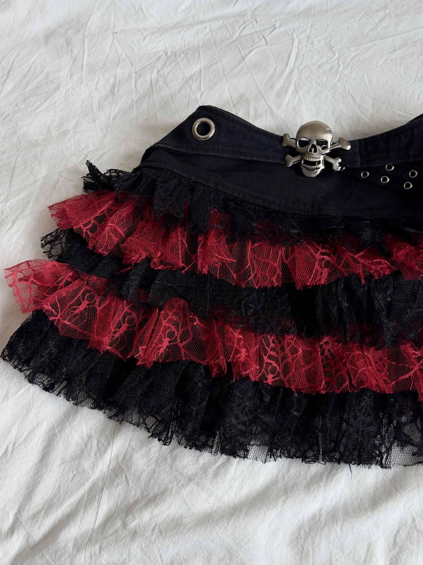 + Skull belt skirt +