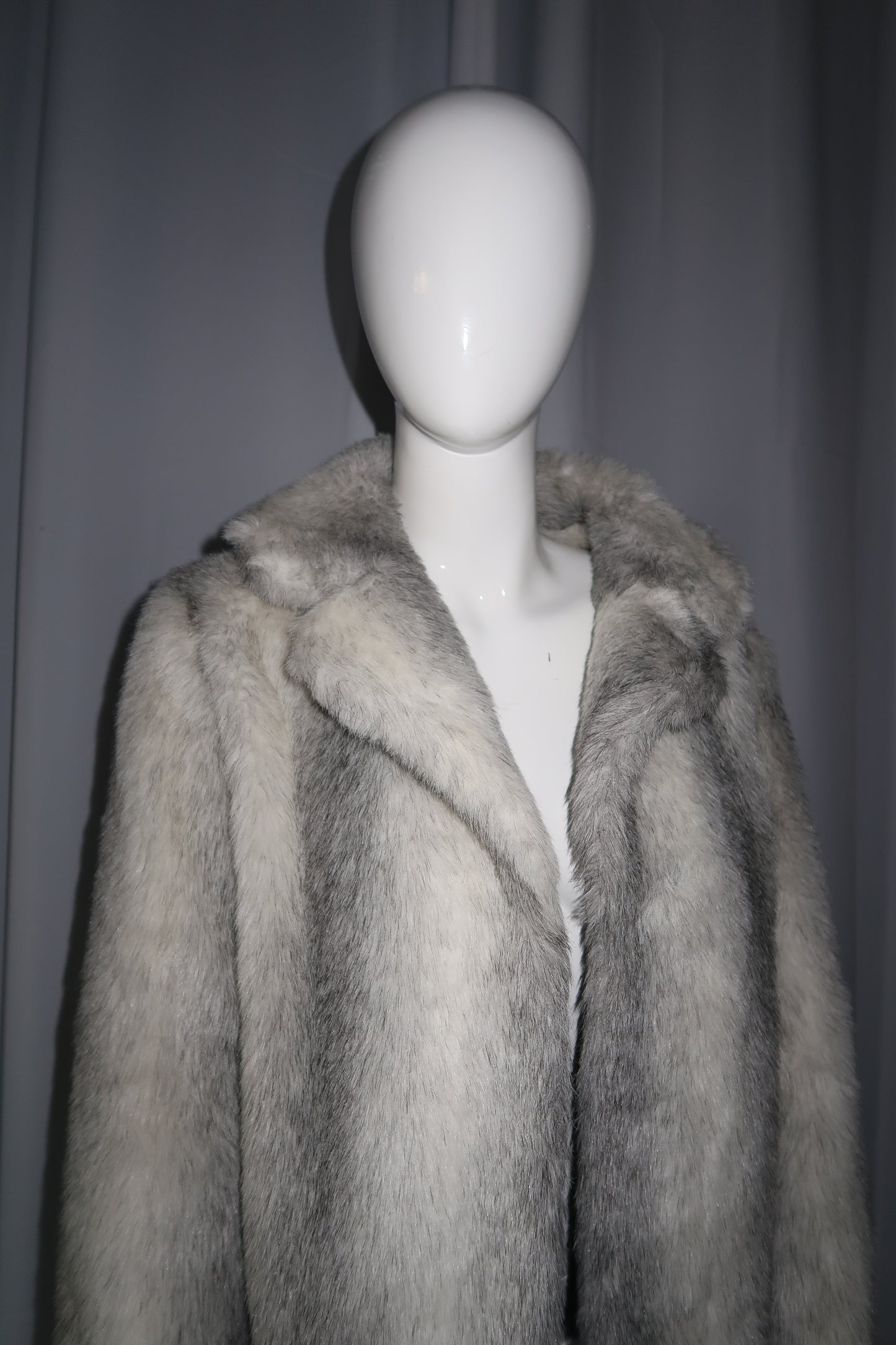 + Vintage faux fur coat +