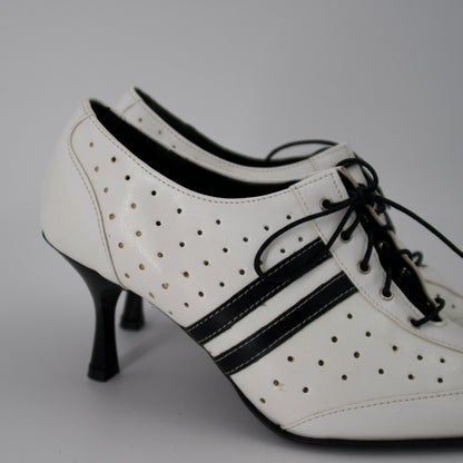 + Vintage sporty heels +
