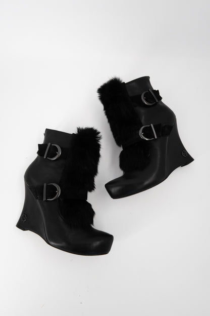+ Vintage wedged boots +
