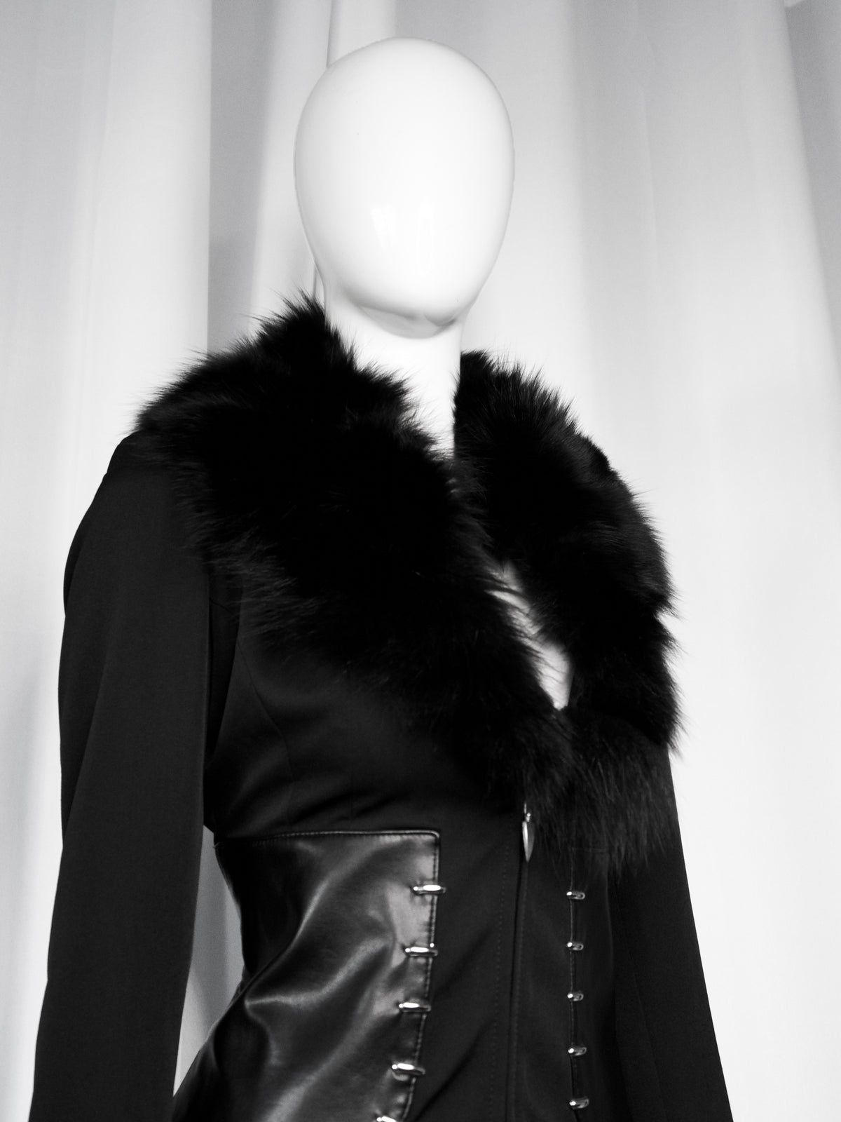 + Vintage Thierry Mugler blazer +