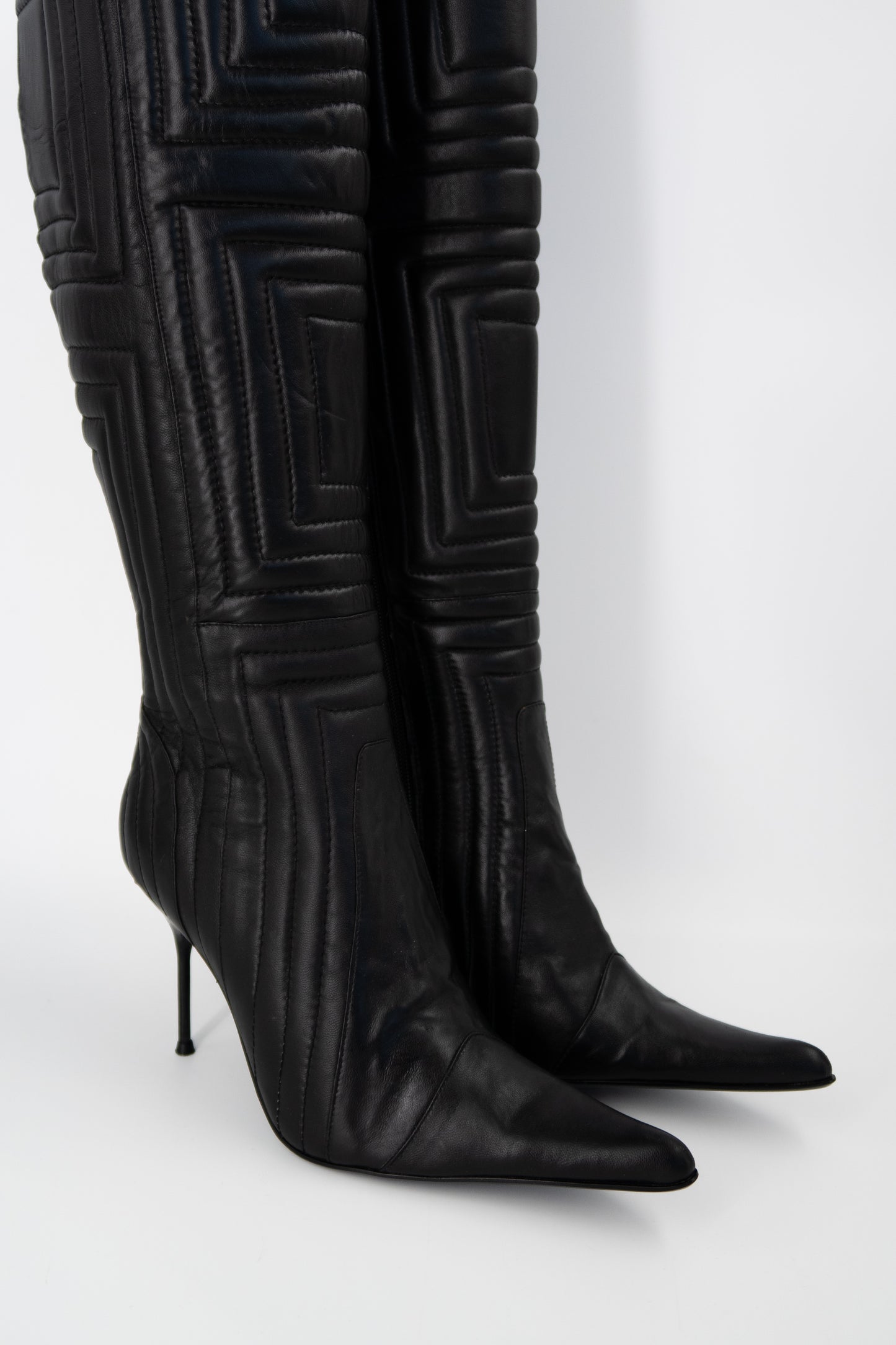 + Vintage leather heel boots +