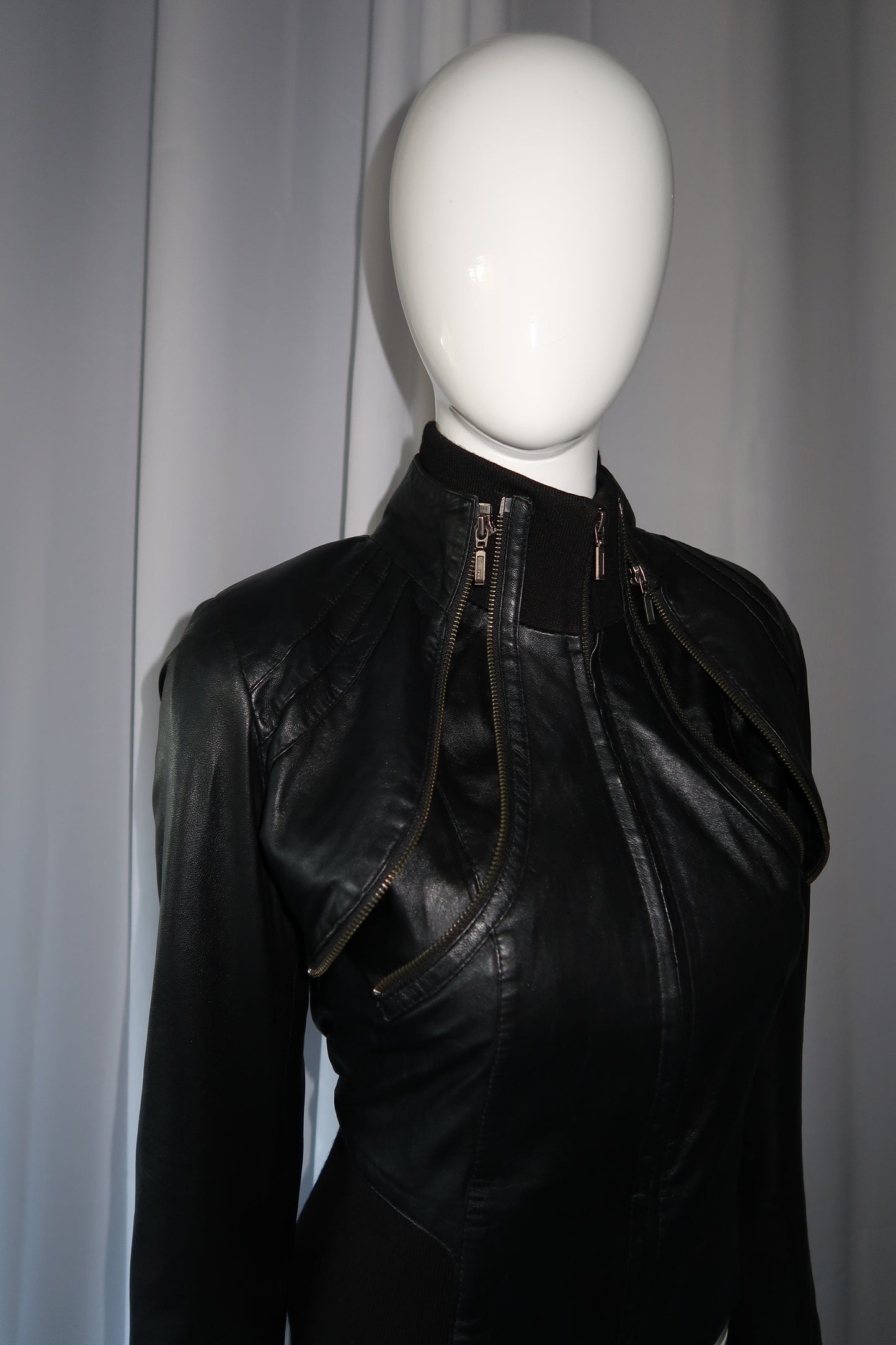 + 3-piece leather jacket +