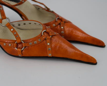 + Vintage pointed heels +