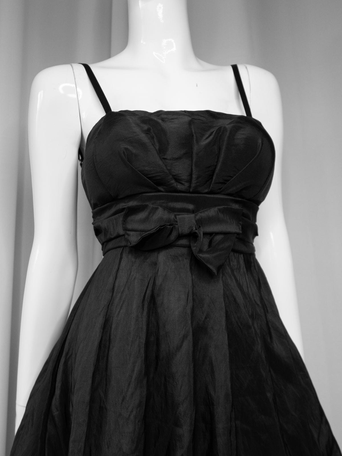 + Bubble ribbon dress +